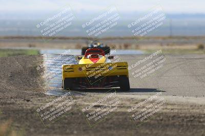 media/Oct-26-2025-CalClub SCCA (Sun) [[8ce1e69566]]/Group 6/Grapevine/